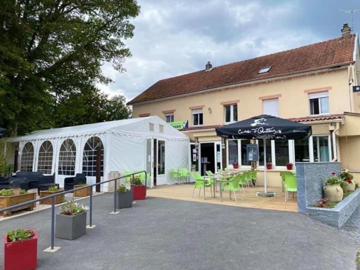 Hotel Restaurant Robinson Haybes Exterior foto